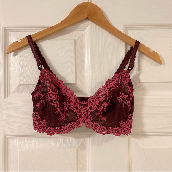 Wacoal Embrace Lace Bra - Picture 2 of 8